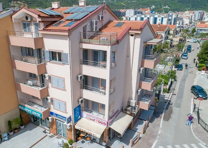 Sms Apartments