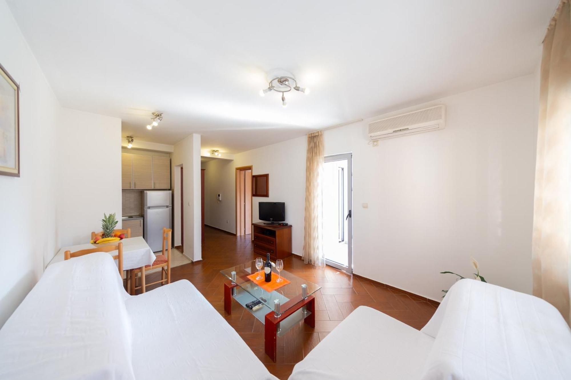 Sms Apartment Budva