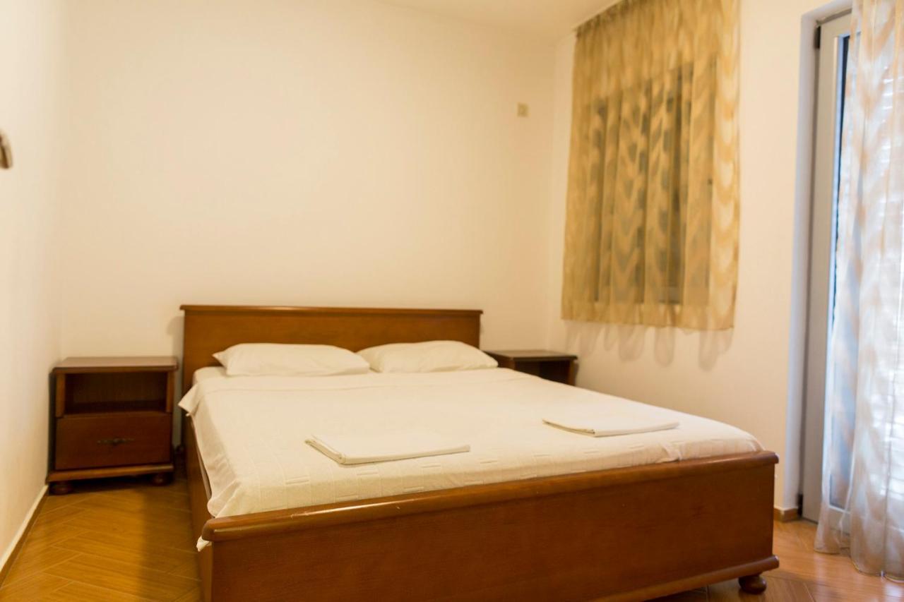 Sms Apartment *