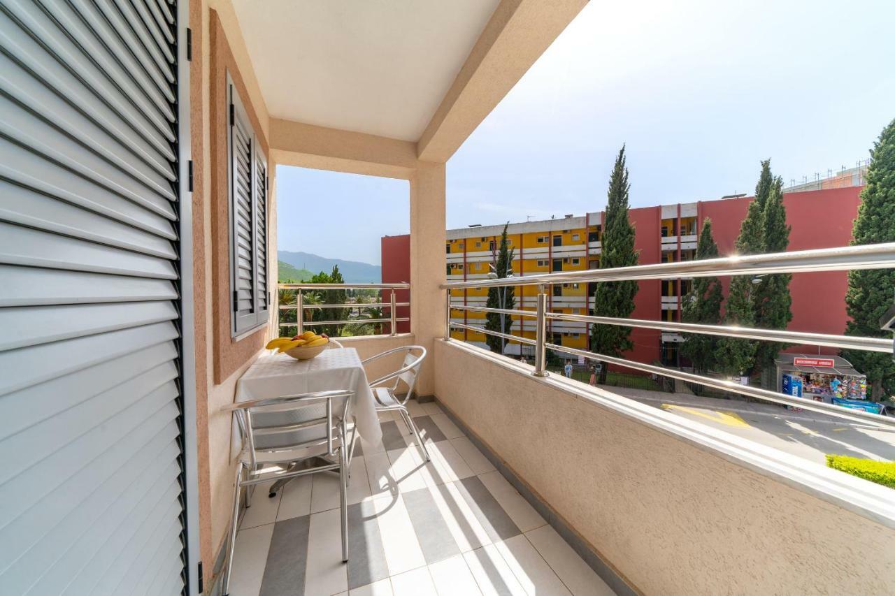 Apartment Sms