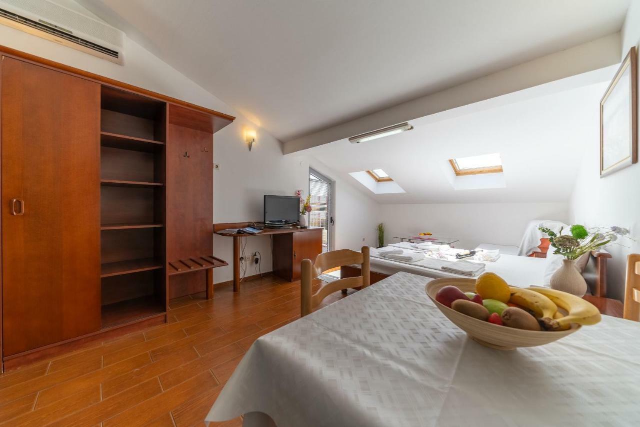 Sms Apartment Budva