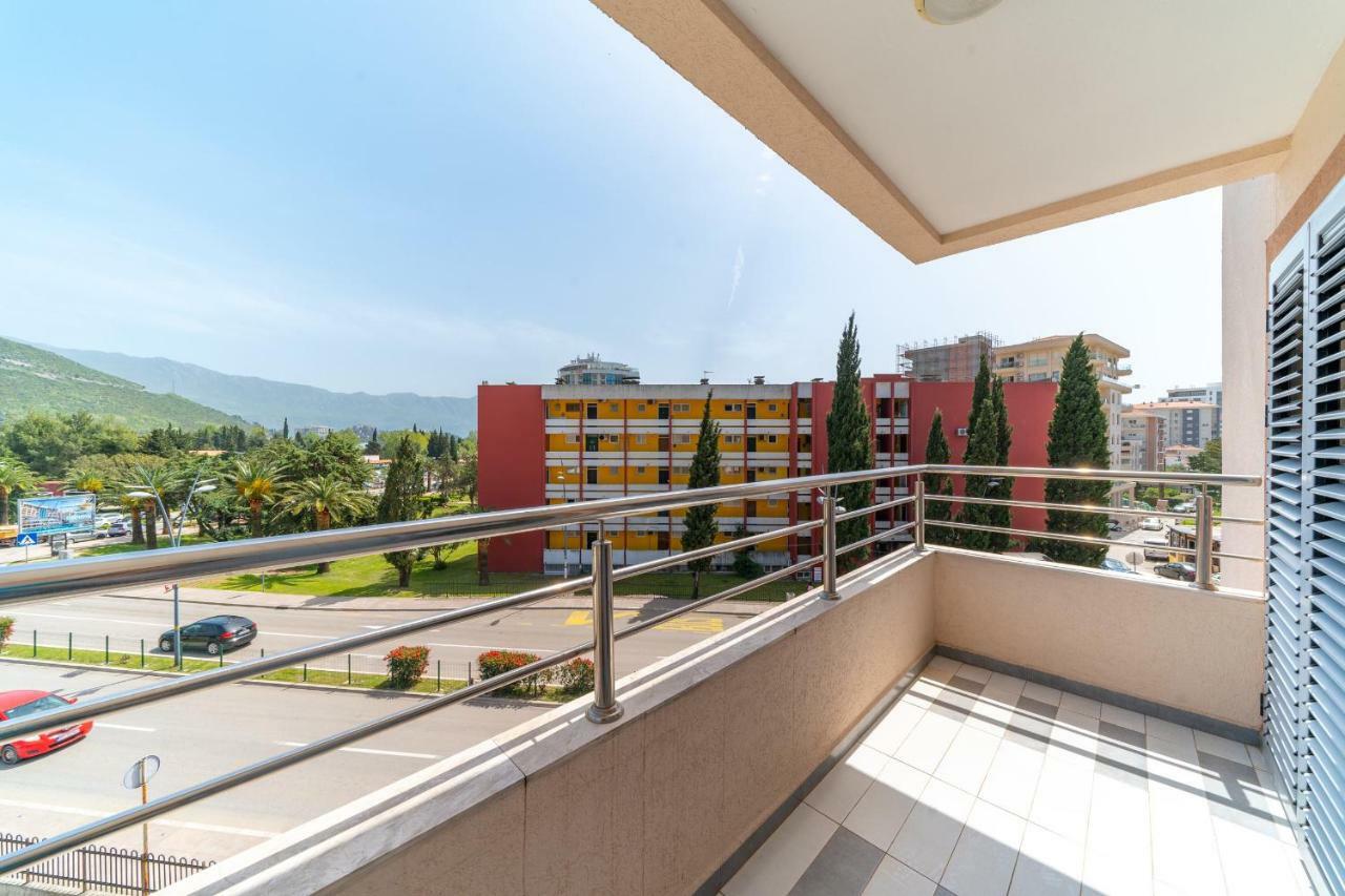 Apartment Sms